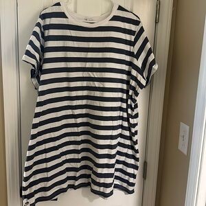Old Navy 2X striped T-shirt dress.